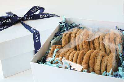 Small Chocolate Chip Gift Box (24 Cookies)
