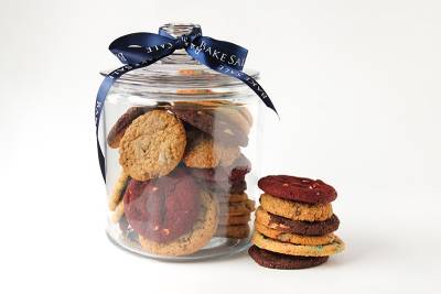 Enlarge photo of Small Classic Assortment Cookie Jar (24 Cookies)